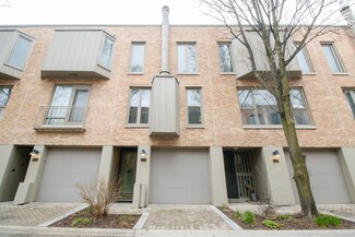 133 Frank Lloyd Wright Ln, Oak Park, IL 60302