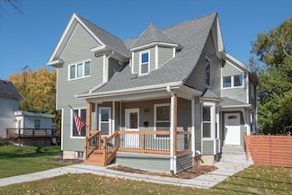 473 E Elm St, Sycamore, IL 60178