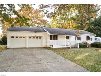 1595 Centerview Dr, Copley, OH 44321