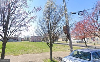 1012 S 6th St, Camden, NJ 08103