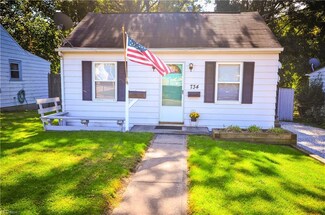734 Evans Ave, Akron, OH 44310