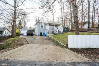 3932 Oakdale Cir, Triangle, VA 22172