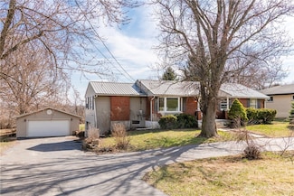 6812 Homestretch Rd, Dayton, OH 45414