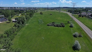 4330 Haycreek Dr, Bismarck, ND 58503