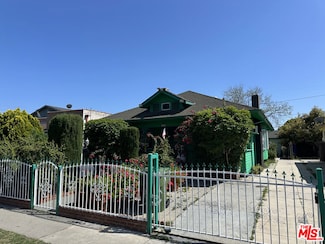 820 W 50th St, Los Angeles, CA 90037