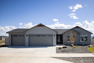 203 E Chinook Rd, Ellensburg, WA 98926
