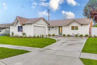 11388 Harrisburg Rd, Los Alamitos, CA 90720