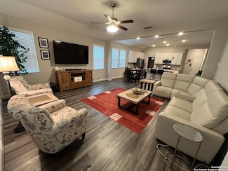 12142 Casparis, San Antonio, TX 78254