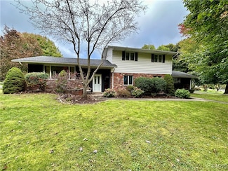 25 Deer Trail, Oswego, NY 13126