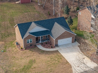 1533 Weatherwood Dr, Lincolnton, NC 28092