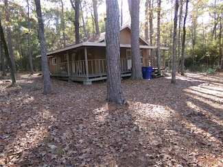 1380 Cardinal Ln, Trinity, TX 75862