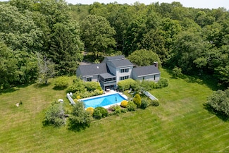 173 Beach Hill Rd E, Bridgewater, CT 06752