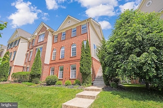 8217 Castanea Ln, Derwood, MD 20855