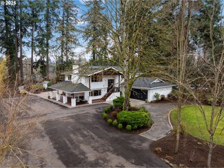 31616 SW Isle Way Ln, West Linn, OR 97068