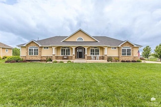 3617 Eastridge Cir, Manhattan, KS 66503