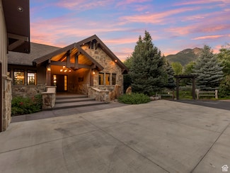 3327 E Wasatch Pines Ln, Sandy, UT 84092
