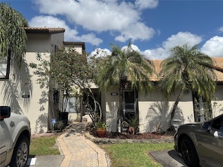 956 Mockingbird Ln, Plantation, FL 33324