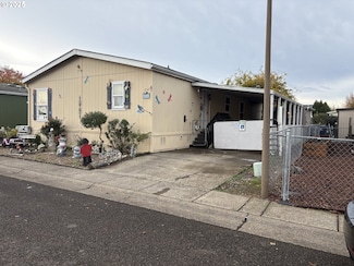 1699 N Terry St Unit 223, Eugene, OR 97402