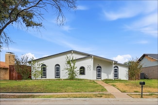 2015 Warberry Rd, Carrollton, TX 75007