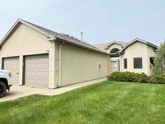 2700 18th Ave SW Unit 2714, Minot, ND 58701