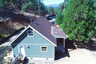 771 Elderberry Rd, Weaverville, CA 96093