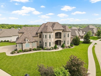 3207 Rivington Dr, Columbia, MO 65203
