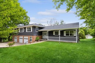1220 42nd St SE, Cedar Rapids, IA 52403