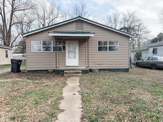 414 NE 4th St, Walnut Ridge, AR 72476