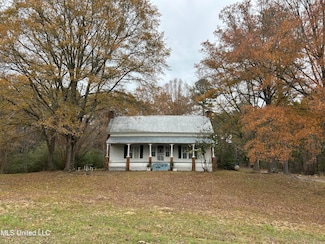 44 Armstrong Rd, Pittsboro, MS 38951