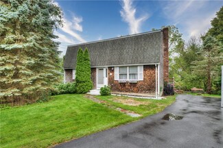 7 Stromberg Ct, Johnston, RI 02919