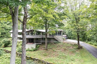 524 Fairbanks Turn, Hartford, VT 05059