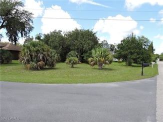 6110 Barkwood Ct, Fort Myers, FL 33905