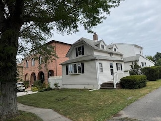 3-25 150th St, Flushing, NY 11357