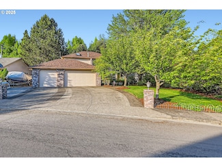 15060 SE Lostine Dr, Clackamas, OR 97015