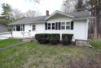 17 Forest Ave, Augusta, ME 04330