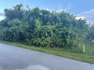 1019 Tropical Ave NW, Port Charlotte, FL 33948