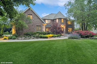 22902 W Lochanora Dr, Lake Zurich, IL 60047