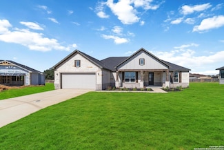 1587 Vista View Dr, Pleasanton, TX 78064