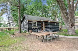 5942 County Road 7 SW, Howard Lake, MN 55349