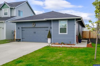 764 S 16th St, Philomath, OR 97370