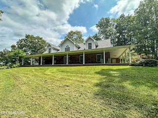336 Spruce Dr, Rose Hill, VA 24281