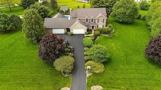 54 Brandon Dr, Pataskala, OH 43062