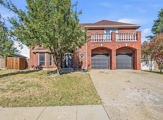 2705 Redstone Dr, Arlington, TX 76001