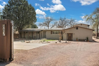 887 W Meadowlark Ln, Corrales, NM 87048