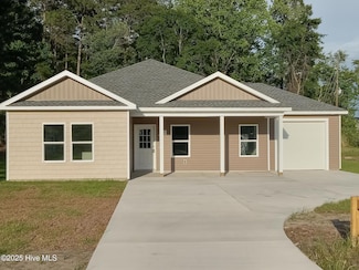 939 Hickman Rd, Tabor City, NC 28463