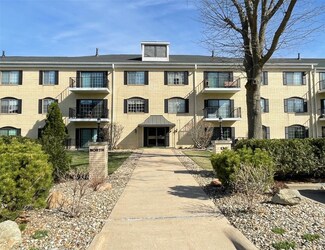 130 Thompson Dr SE Unit 322, Cedar Rapids, IA 52403