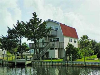 46 Fish Camp Ln, Ocracoke, NC 27960