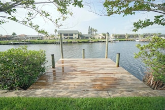 705 Spanish Main Dr, Apollo Beach, FL 33572