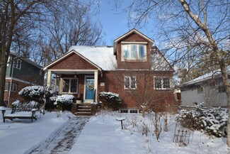 716 Hutchins Ave, Ann Arbor, MI 48103