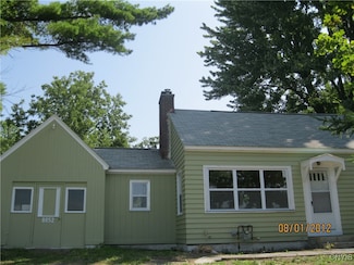 8052 Oswego Rd, Liverpool, NY 13090